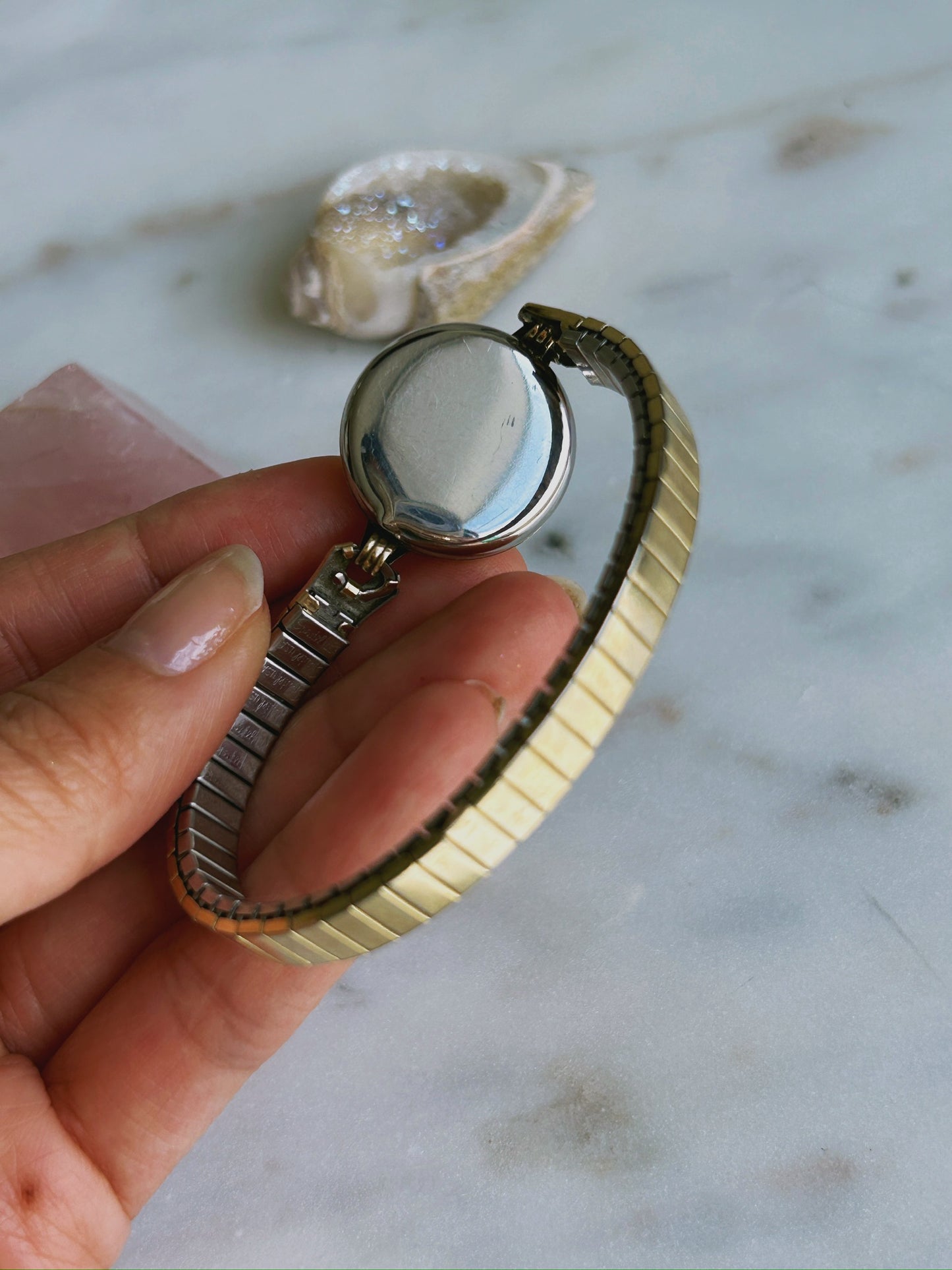 Shell Crystal Watch